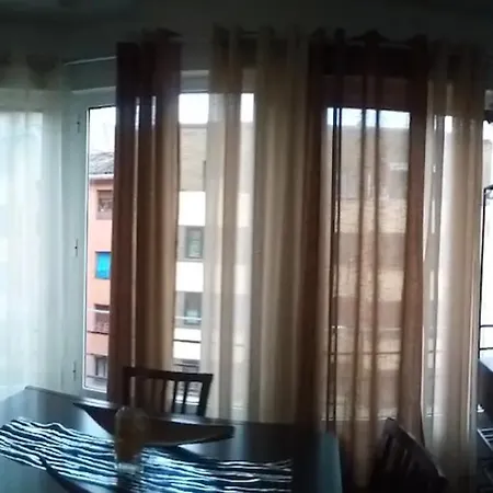Las Golondrinas Habitación En Piso Céntrico Para Una O Dos Personas Saragoça